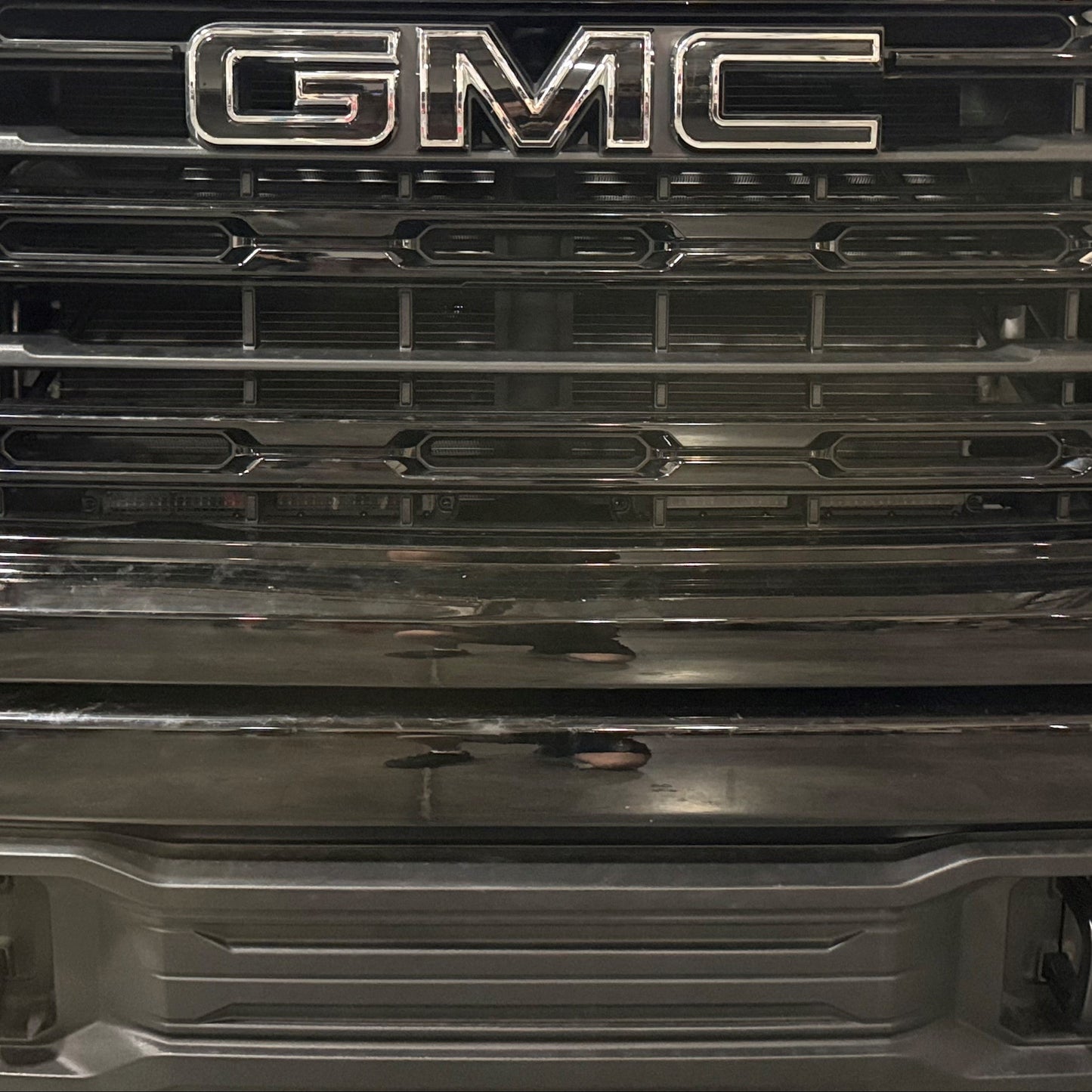GMC SIERRA WHELEN MEGA T-SERIES LOWER GRILLE BRACKET